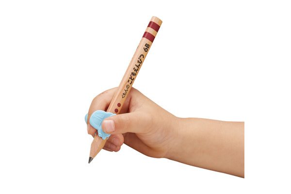 KUMON Triangular Pencil Grips (2pcs)